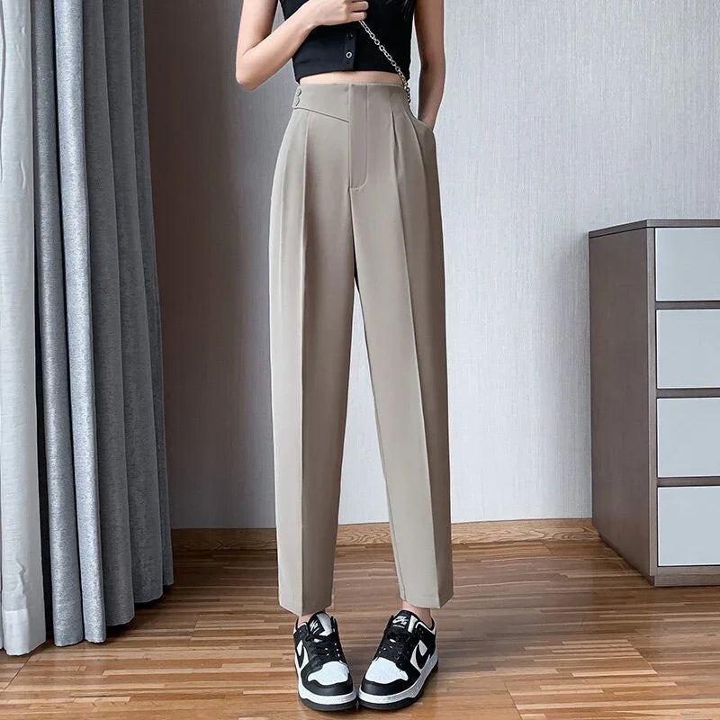 Calça Nyomi – Design moderno com toque clássico