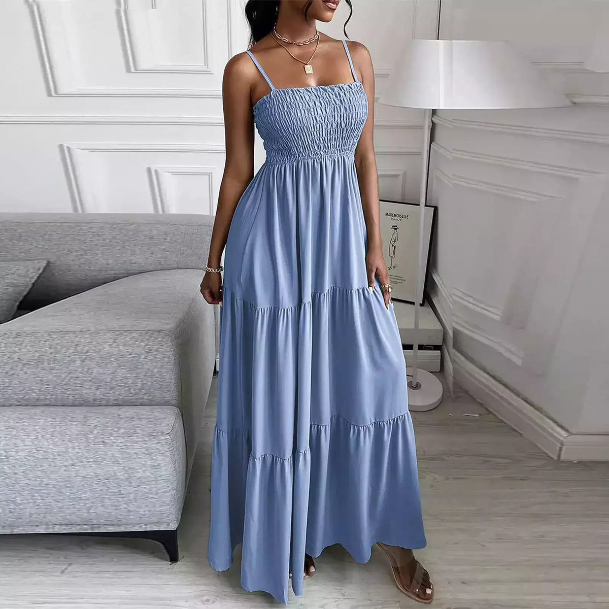 Vestido Susie: diseño moderno con un toque clásico.