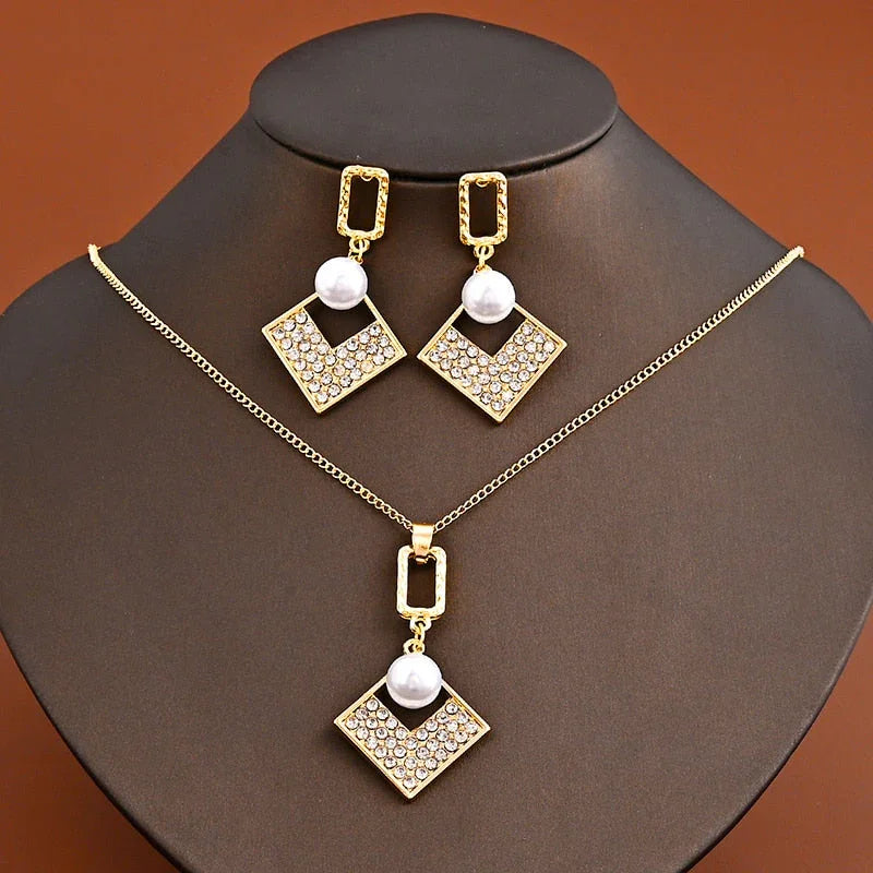 Conjunto de collar y pendientes de plata 925 con colgante de perla