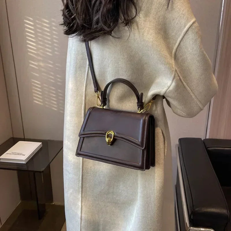 Bolsa Tiracolo Feminina – Elegante, Versátil e Moderna