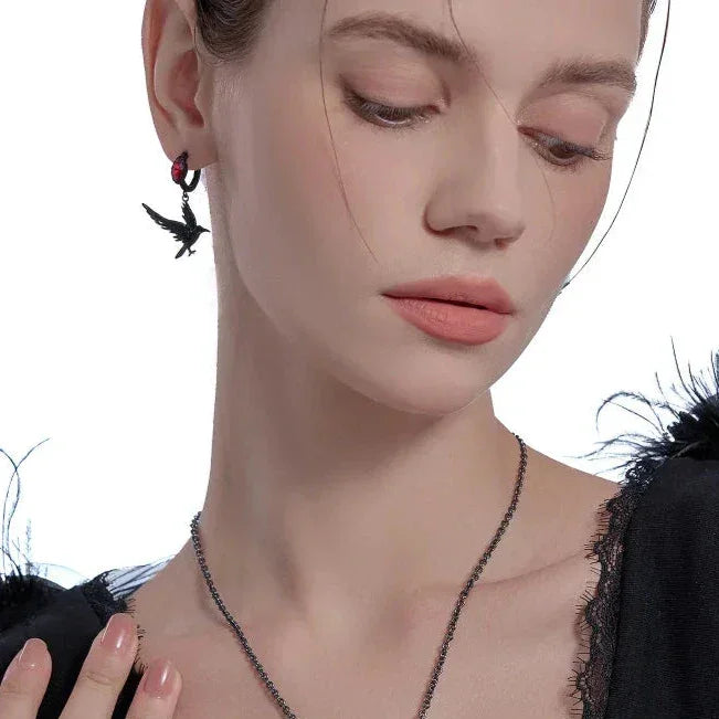 Par de pendientes RAVEN