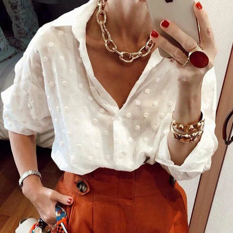 Charlotte Shirt – Modern design with a classic touch