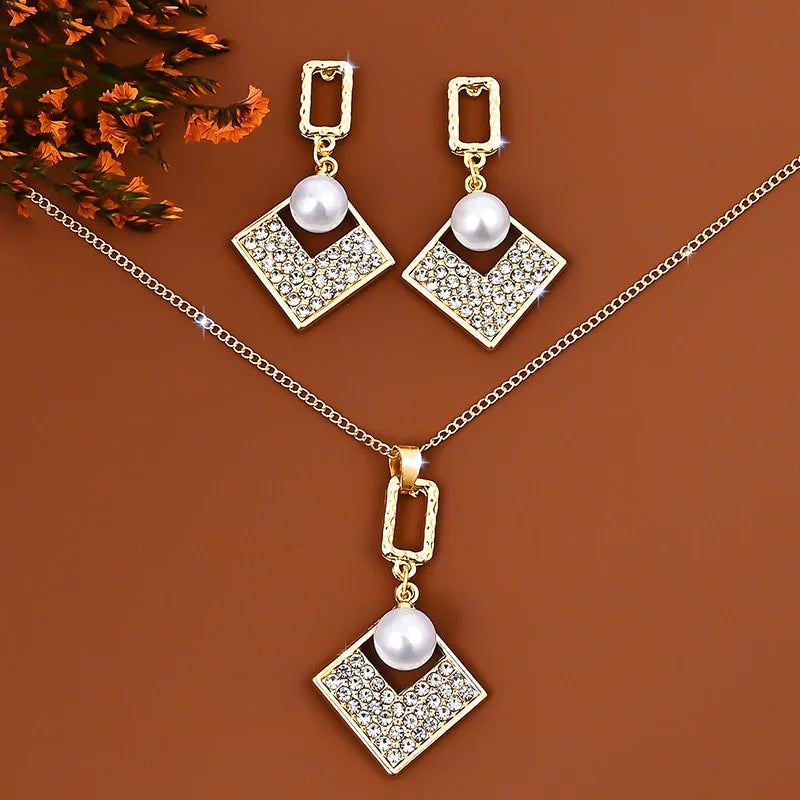 Conjunto de collar y pendientes de plata 925 con colgante de perla