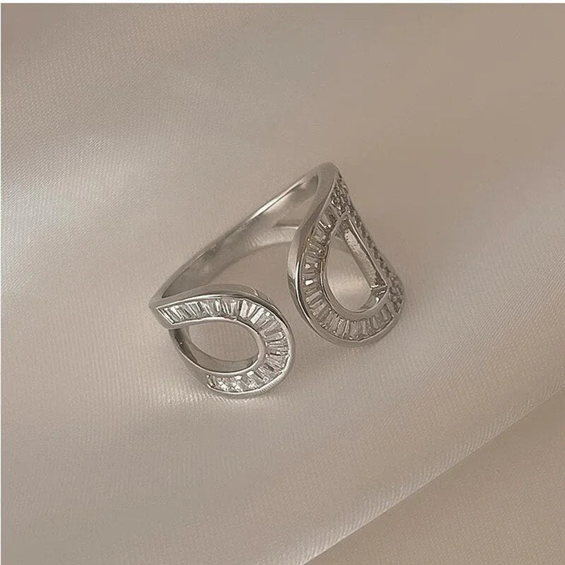 Anel Selena Cristais de Prata 18k - Sundian