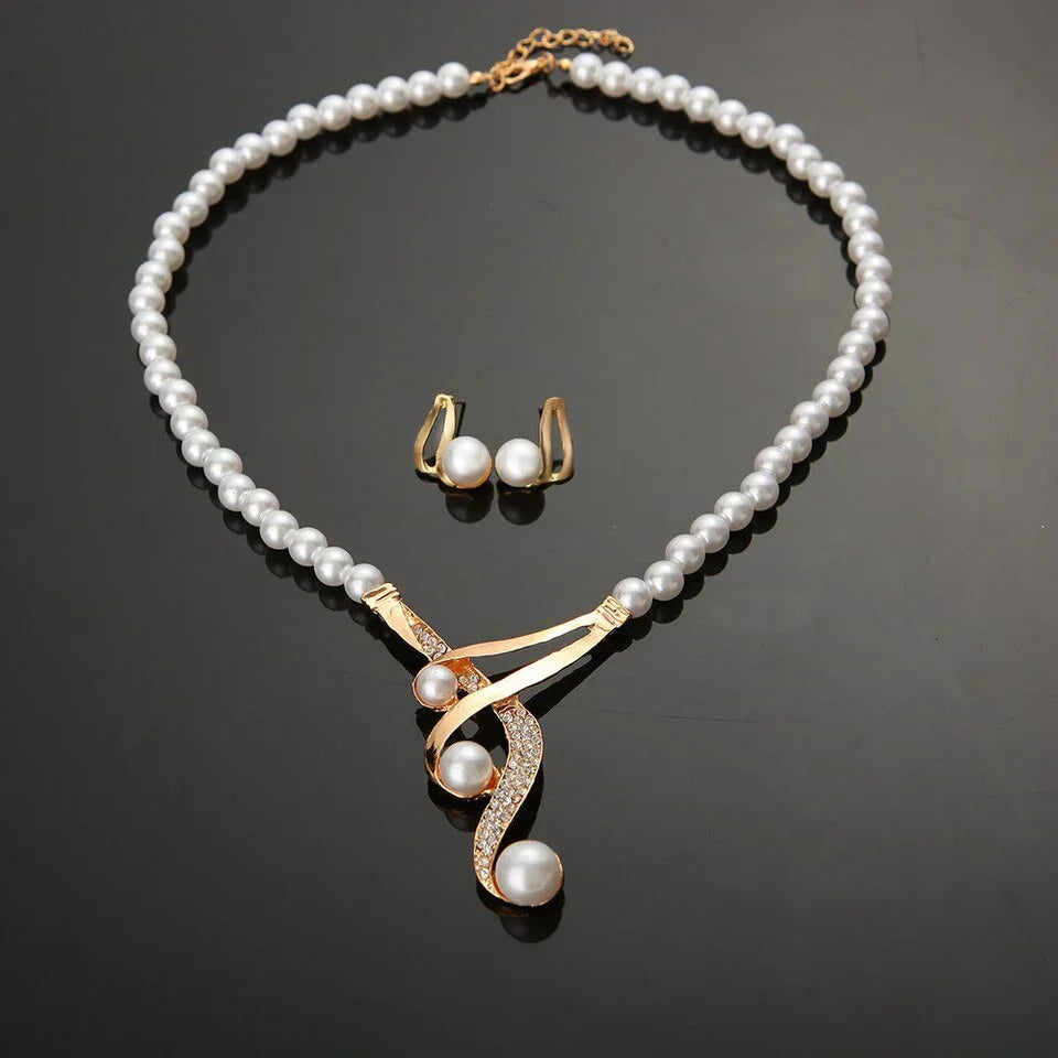 Conjunto De Pérola Brinco e Colar