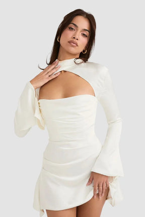 Vestido Alice Blanco – Diseño moderno con un toque clásico
