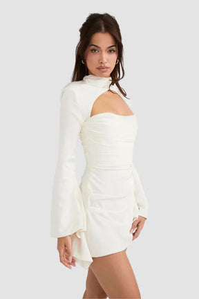 Vestido Alice Blanco – Diseño moderno con un toque clásico