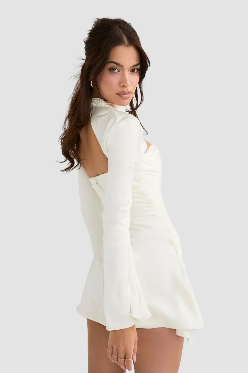 Vestido Alice Blanco – Diseño moderno con un toque clásico
