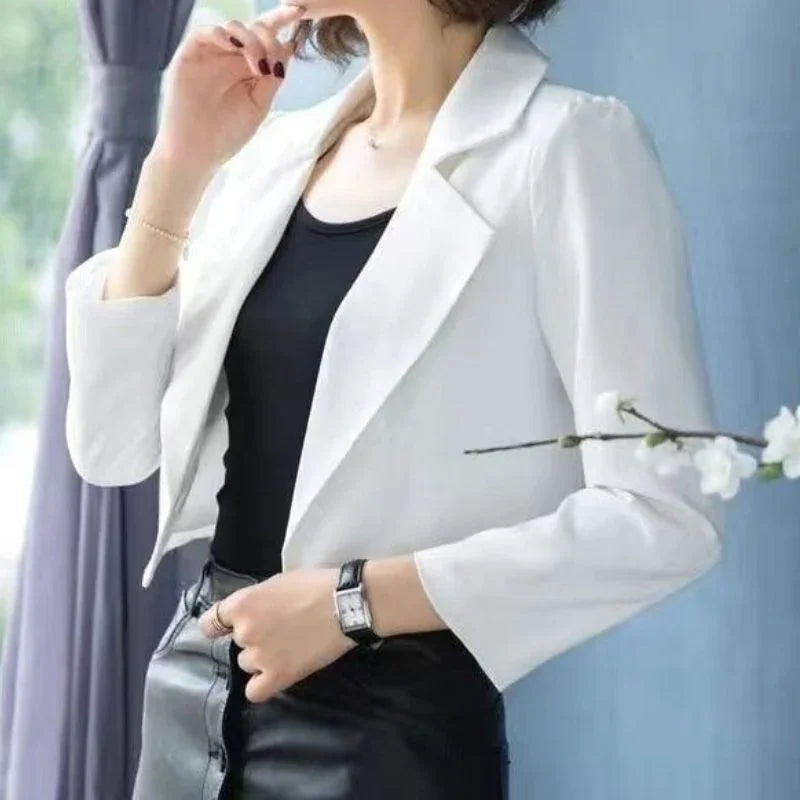 Blazer Collins – Charme e leveza em um só look - Sundian