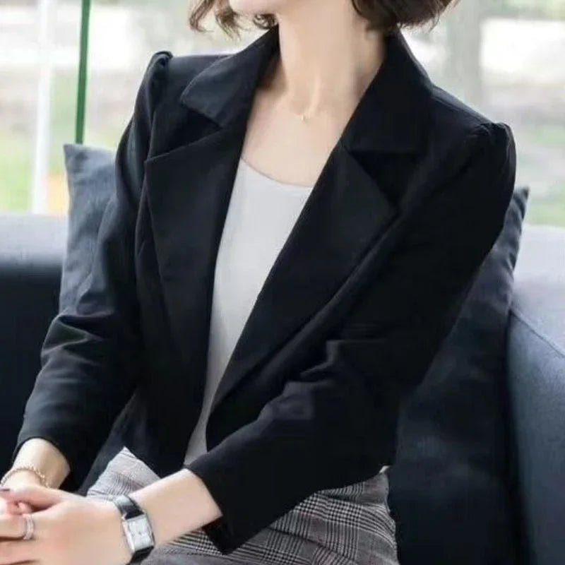 Blazer Collins – Charme e leveza em um só look - Sundian
