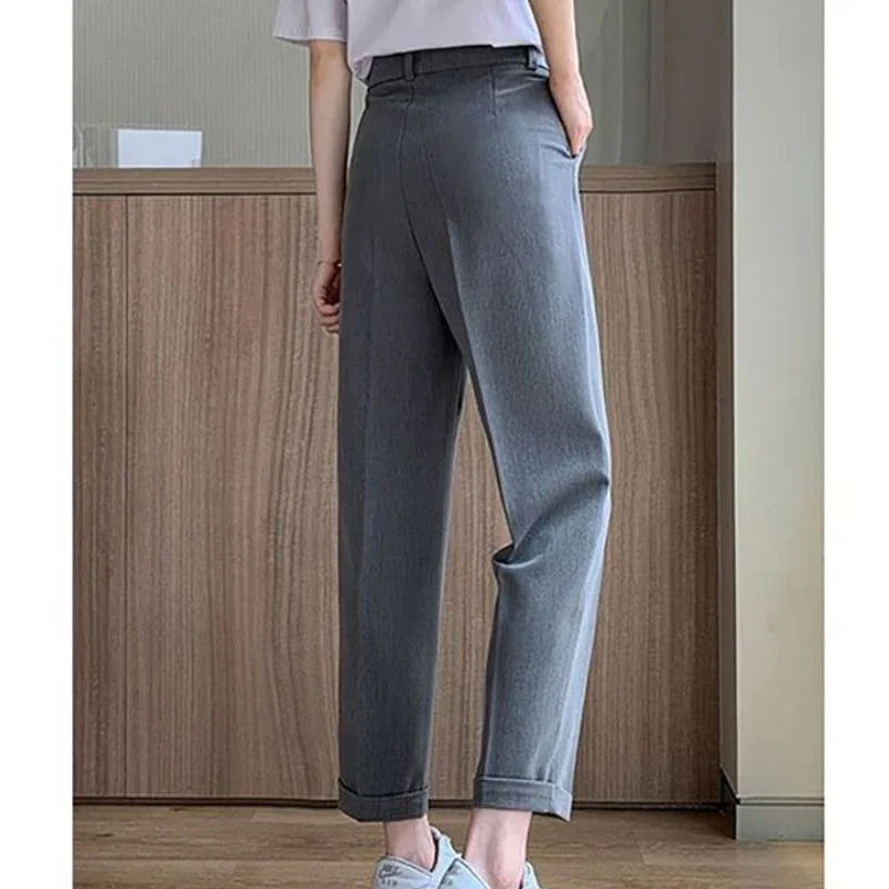 Calça Iliana – Elegância e conforto para o dia a dia