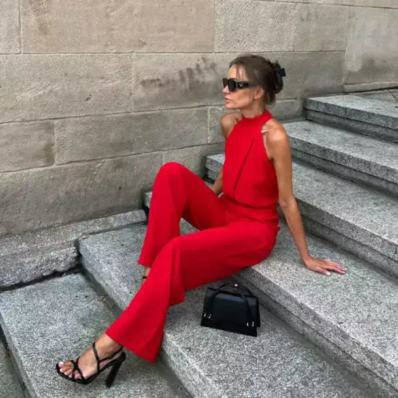 Estela Jumpsuit – Modern design with a classic touch 