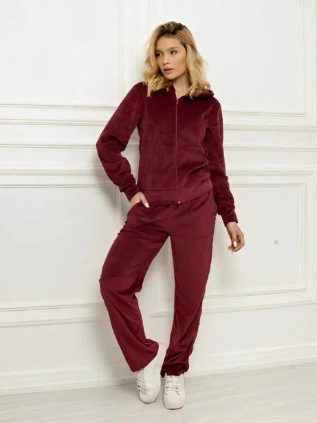 Conjunto de chándal de felpa para mujer: un look encantador para brillar