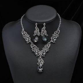 Conjunto de collar y pendientes de cristal de lujo