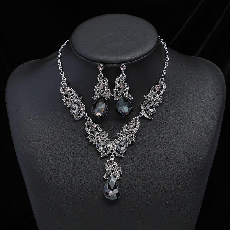 Conjunto de collar y pendientes de cristal de lujo