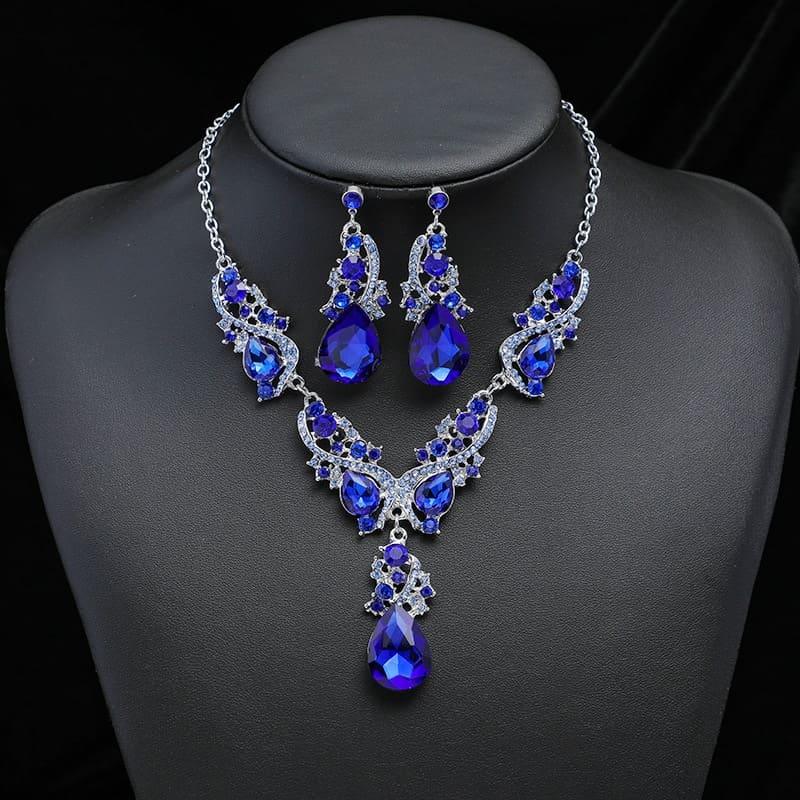 Conjunto de collar y pendientes de cristal de lujo