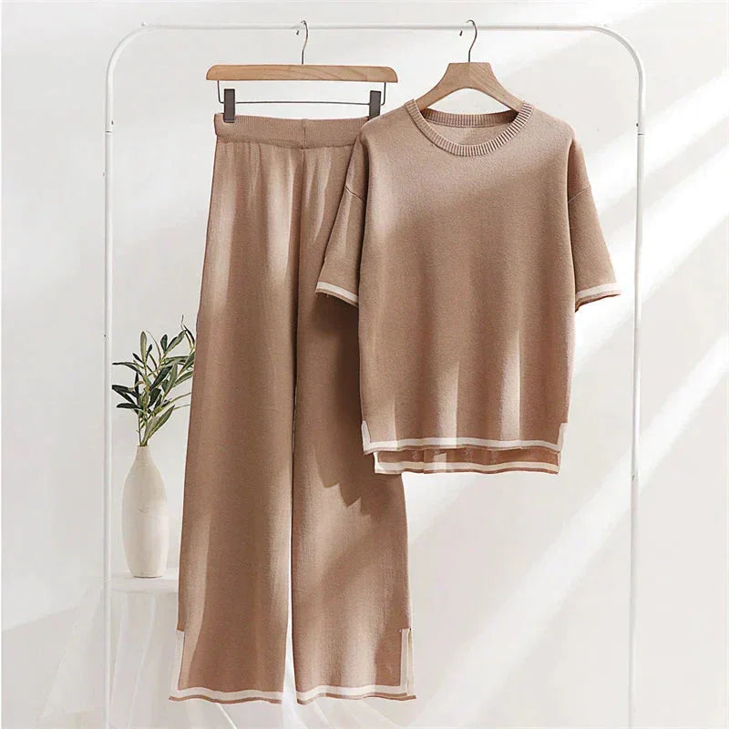 Conjunto de punto para mujer de nueva temporada: tacto suave y aspecto encantador. 