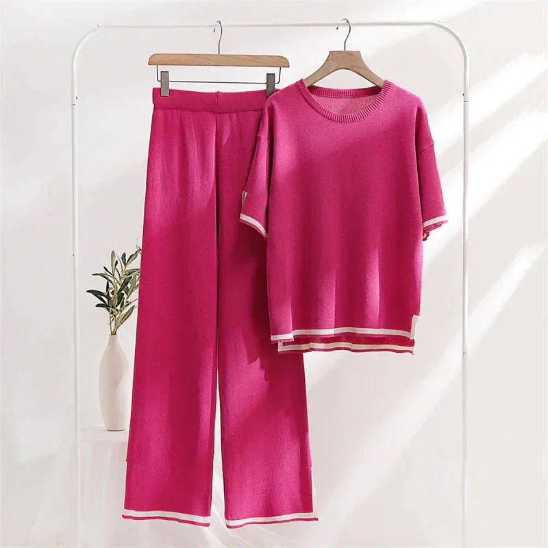 Conjunto de punto para mujer de nueva temporada: tacto suave y aspecto encantador. 
