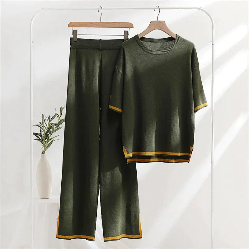 Conjunto de punto para mujer de nueva temporada: tacto suave y aspecto encantador. 