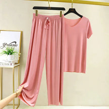 Conjunto Confort de Verano para Mujer: Encanto y ligereza en un solo look 
