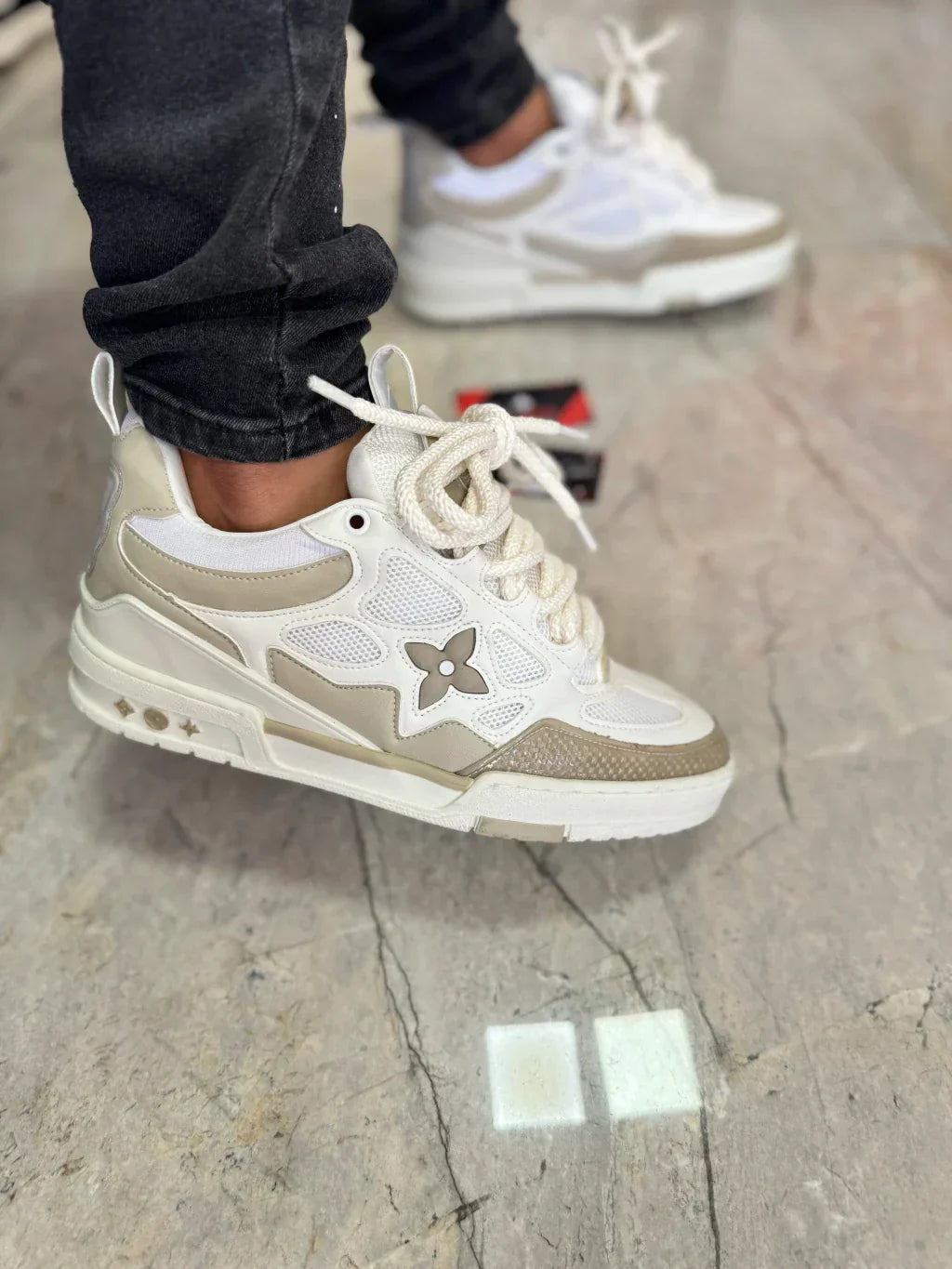 Louis Vuitton Skate Beige