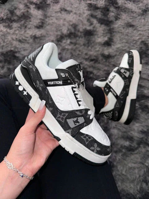 Louis Vuitton Trainer Negro