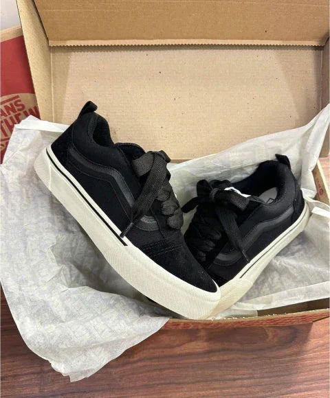 Vans knu todo negro