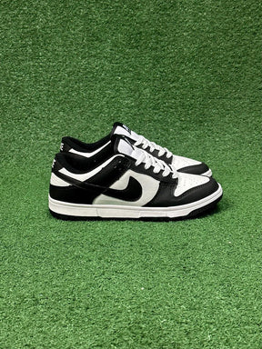 Dunk Low Panda