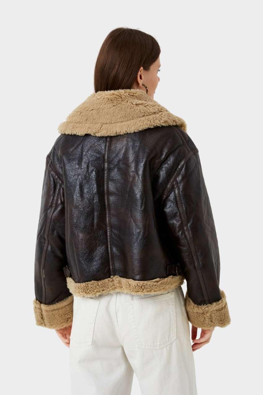 Casaco Feminino de Pele Vintage – Elegância e conforto para o dia a dia
