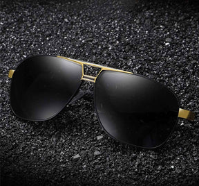 Gafas de sol Commander: encanto y ligereza en un solo look 