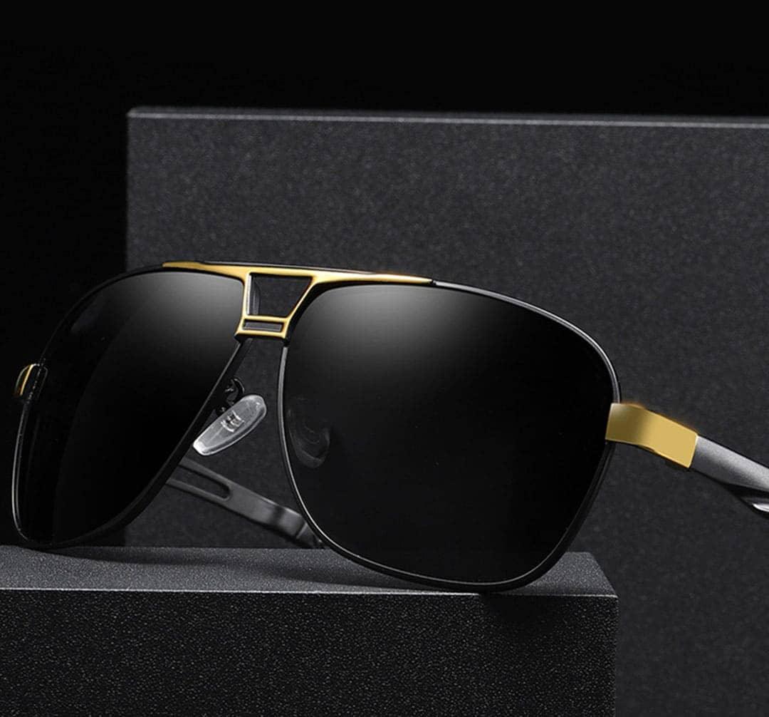 Gafas de sol Commander: encanto y ligereza en un solo look 