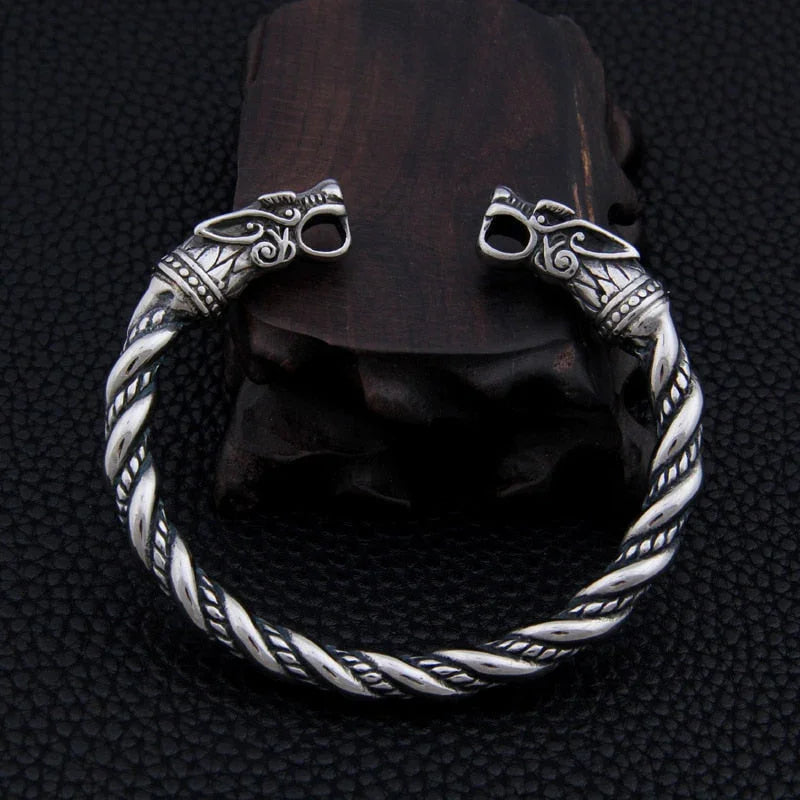 Pulsera de mitología vikinga