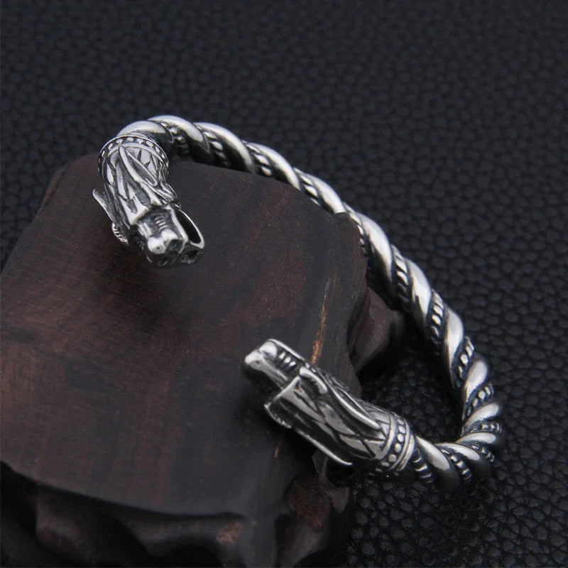 Pulsera de mitología vikinga