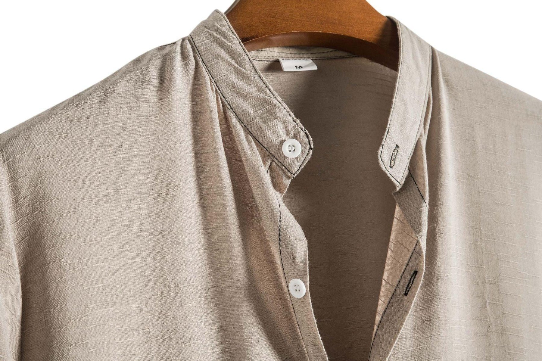 Camisa elegante Santis: versátil, ligera y muy elegante.