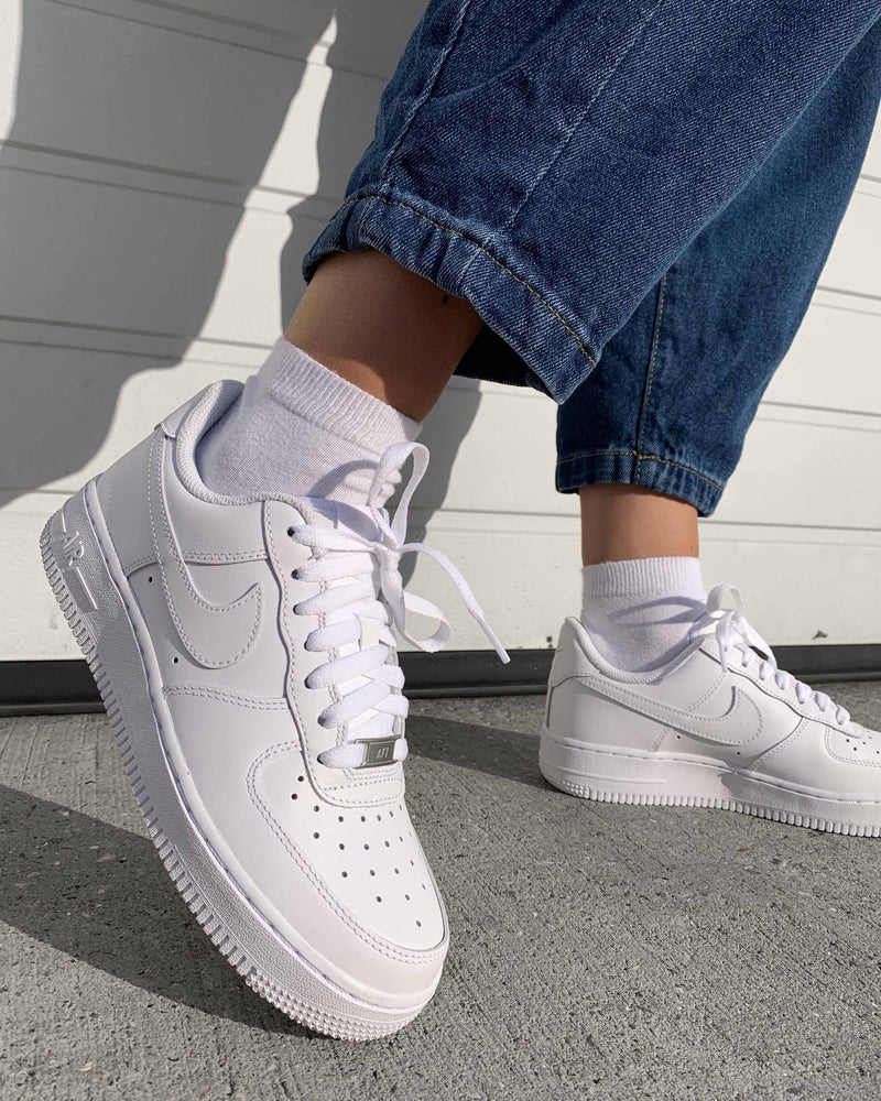 Tênis Nike AIR FORCE com Frete Grátis